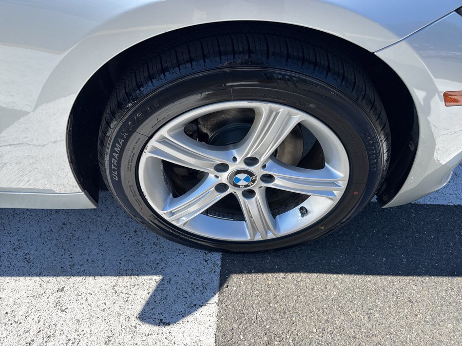 Used 2015 BMW 328i xDrive Sedan AWD/4WD image 12