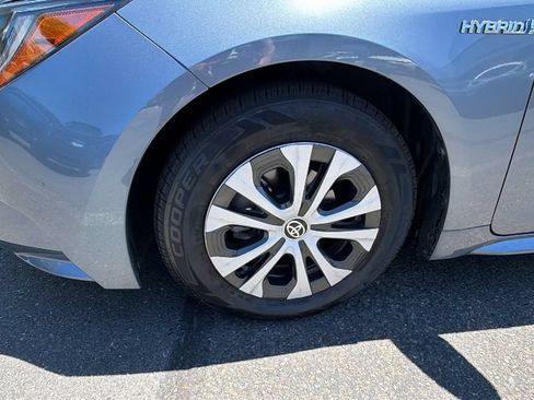 Used 2021 Toyota Corolla LE FWD image 10