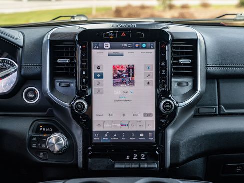 Used 2025 RAM 1500 Laramie image 31