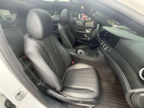 Used 2019 Mercedes-Benz E 300 4MATIC image 22