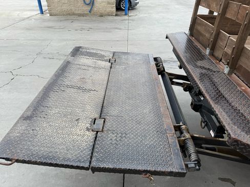 Used 2008 Ford F450 2WD Regular Cab Super Duty image 18