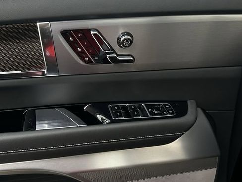 New 2026 Cadillac Vistiq Sport image 19