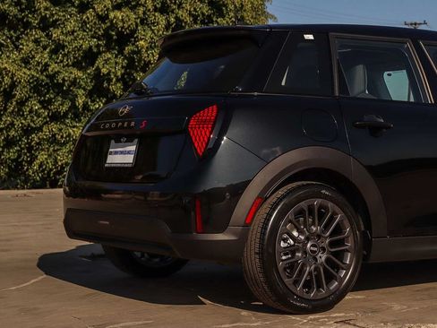 New 2026 MINI Cooper S FWD image 11