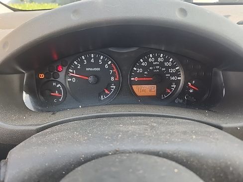 Used 2016 Nissan Frontier SV RWD image 3
