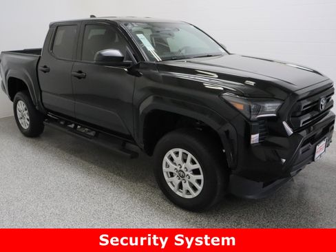 Certified 2025 Toyota Tacoma SR image 4