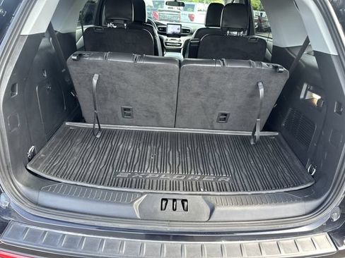 Certified 2023 Ford Explorer XLT w/ Equipment Group 202A AWD/4WD image 20