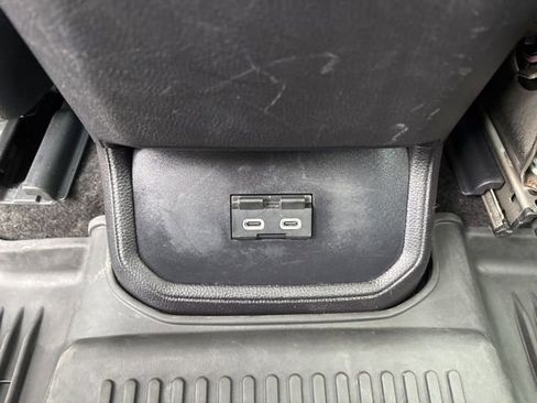 Certified 2023 Toyota Highlander XLE image 26