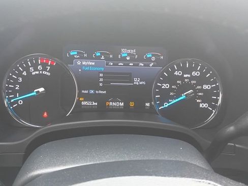 Used 2022 Ford F250 Lariat w/ Black Appearance Package image 11