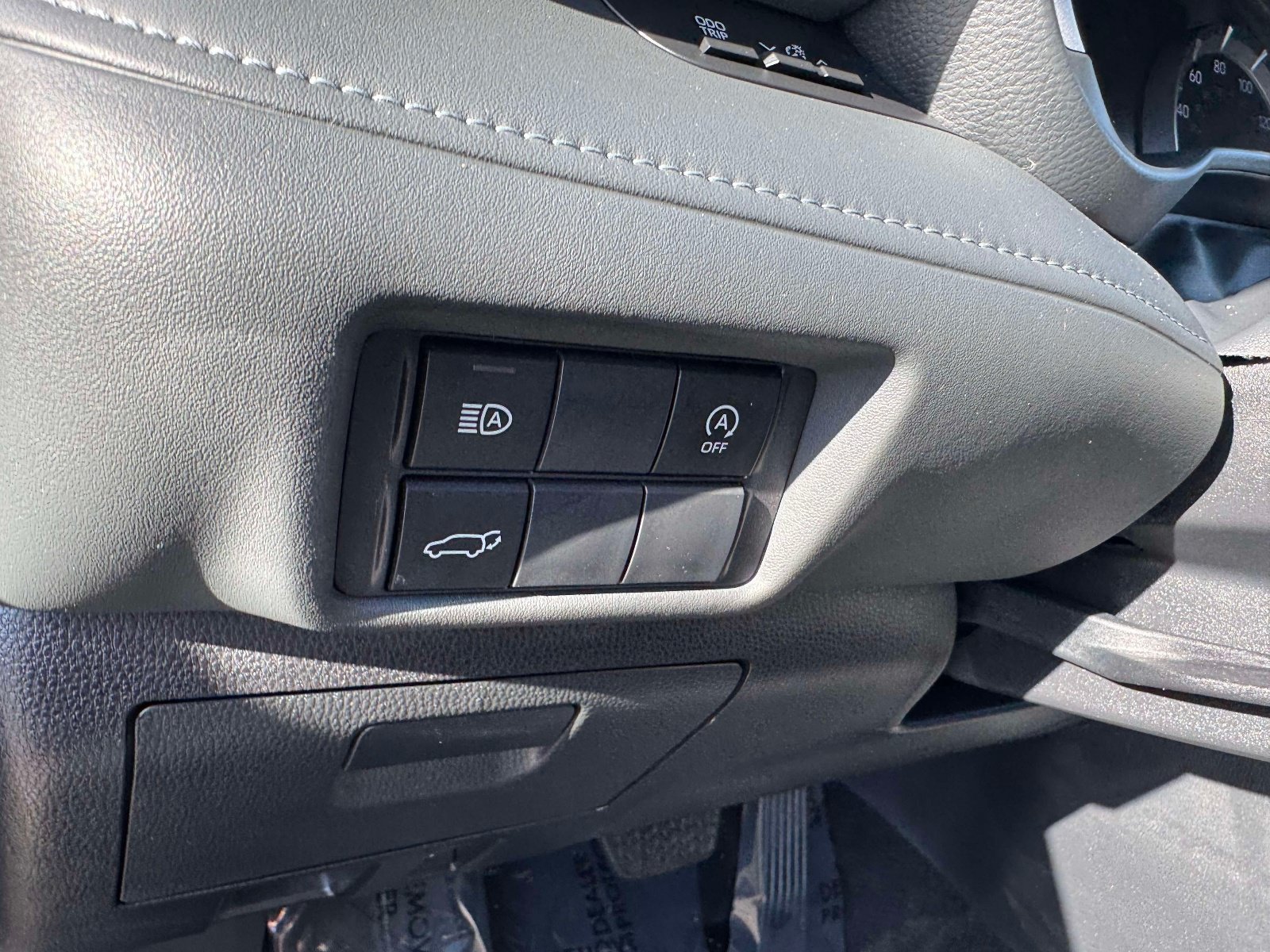 Used 2023 Toyota Highlander XLE AWD/4WD image 26