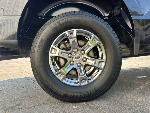 Used 2021 Ford F150 XLT w/ Equipment Group 302A High AWD/4WD image 18