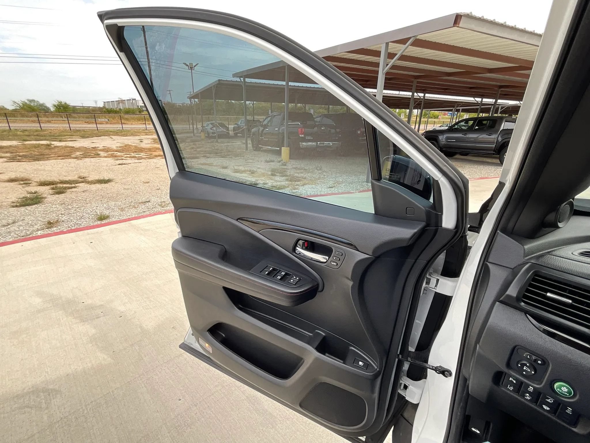 Used 2021 Honda Ridgeline Black Edition image 32