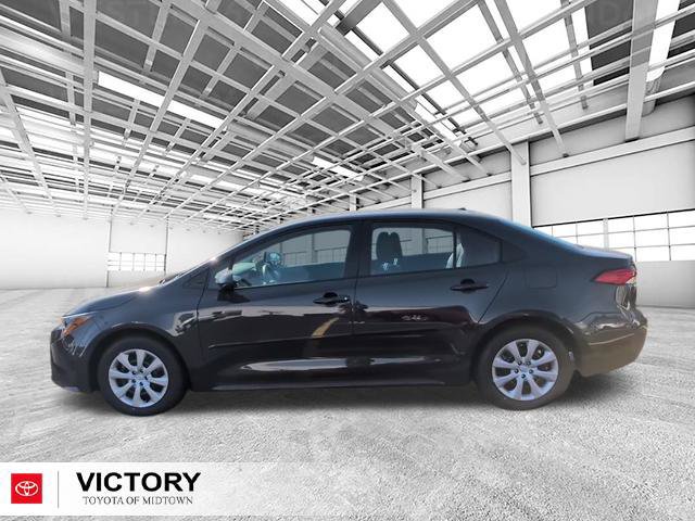 Used 2027 Toyota Corolla LE FWD image 6