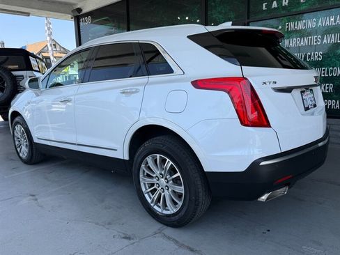 Used 2017 Cadillac XT5 Luxury w/ Driver Awareness Package image 4