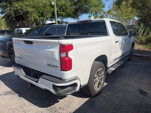 Used 2024 Chevrolet Silverado 1500 High Country w/ Technology Package AWD/4WD image 12