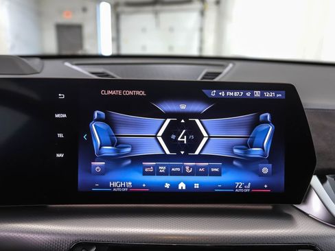 New 2026 BMW X1 xDrive28i w/ Technology Package image 18