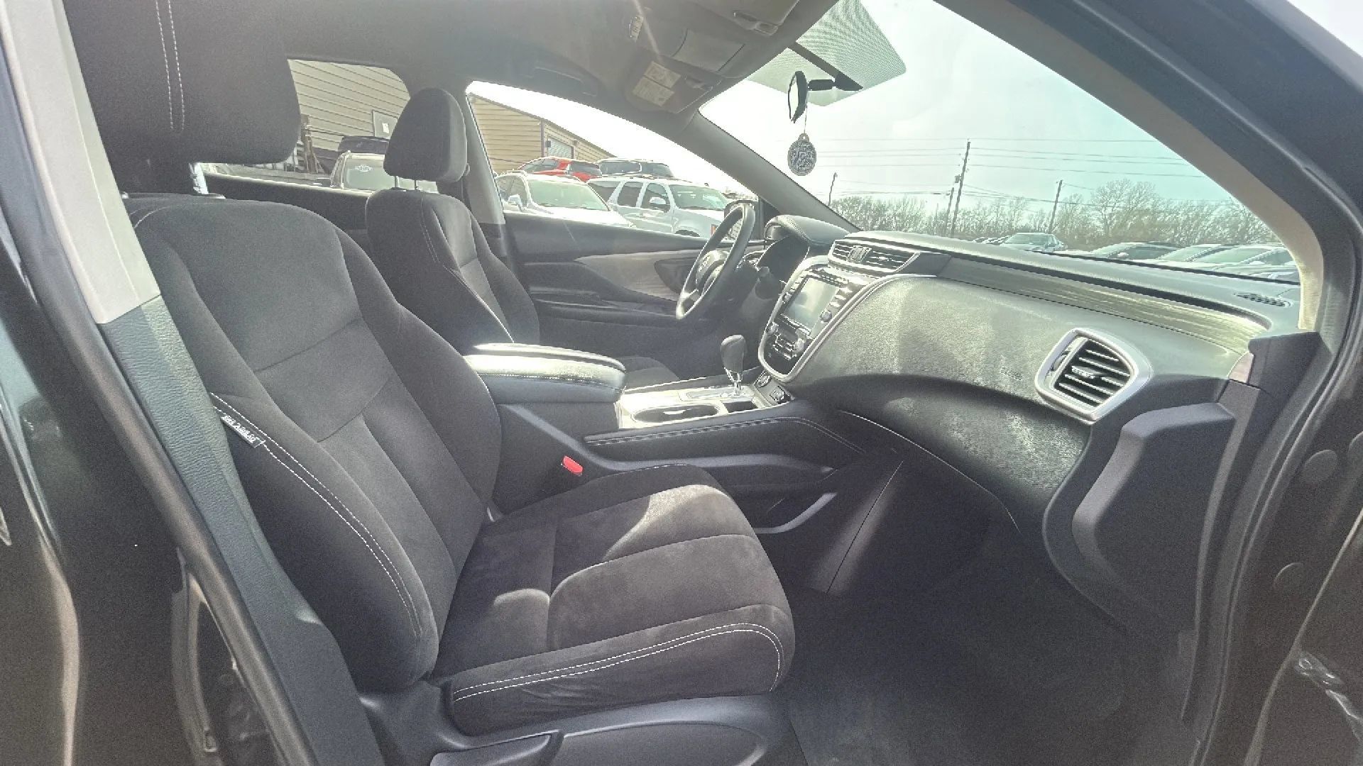 Used 2018 Nissan Murano S w/ Cargo Package FWD image 2