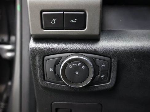 Used 2021 Ford Expedition XLT RWD image 19