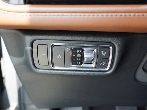 Used 2021 Lincoln Aviator Reserve w/ Equipment Group 201A image 22