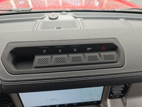 New 2026 Ford Bronco Outer Banks w/ Sasquatch Package AWD/4WD image 19