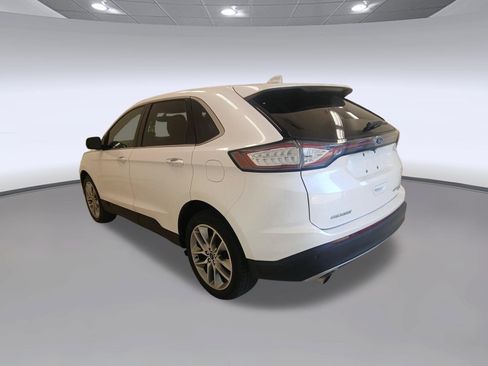 Used 2018 Ford Edge Titanium w/ Equipment Group 301A AWD/4WD image 3