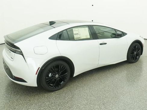 New 2026 Toyota Prius Plug-In Hybrid image 9