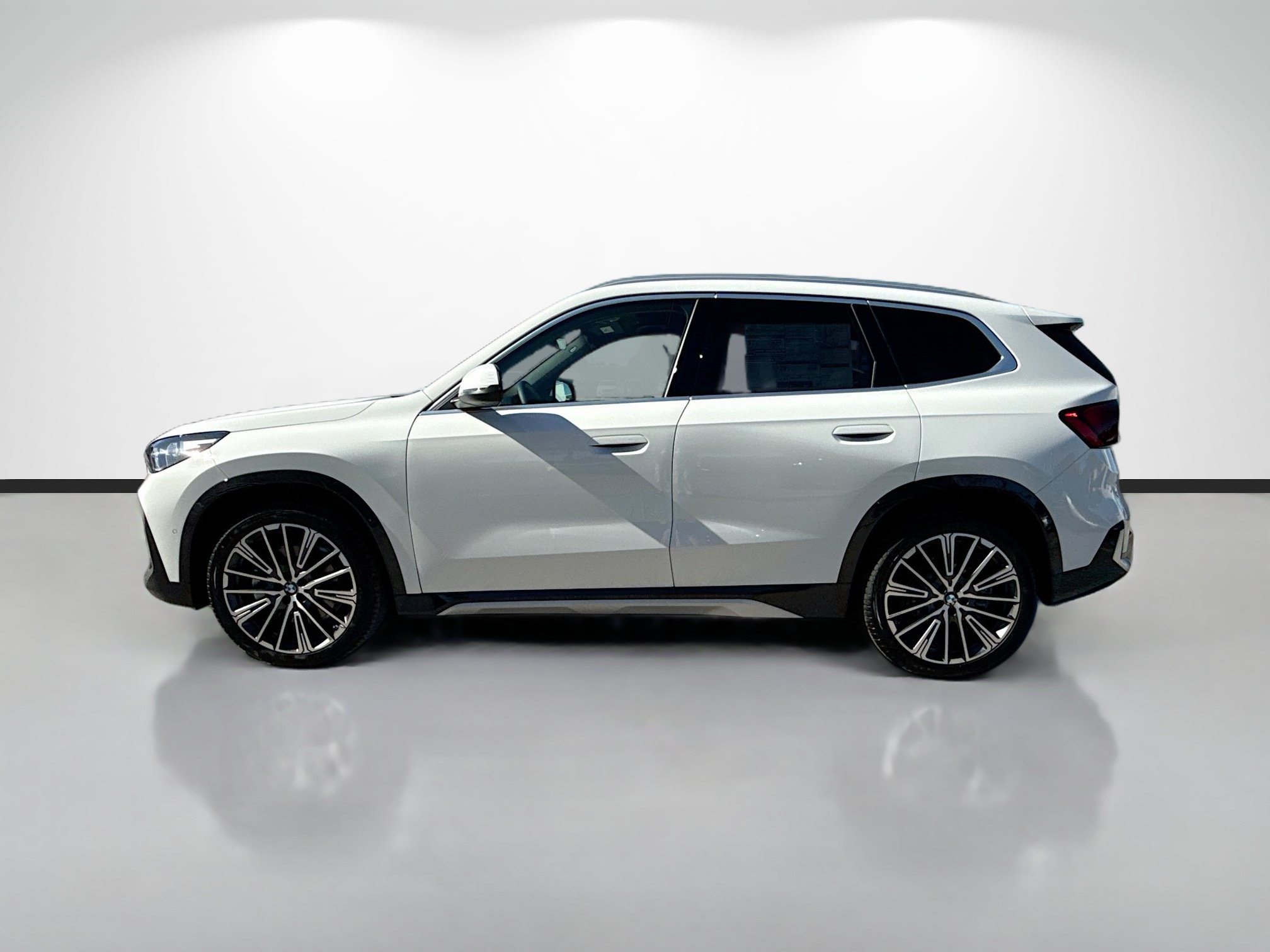 New 2026 BMW X1 xDrive28i w/ Convenience Package AWD/4WD image 6
