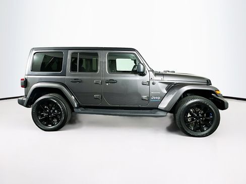 Used 2023 Jeep Wrangler Unlimited Sahara w/ Cold Weather Group AWD/4WD image 10