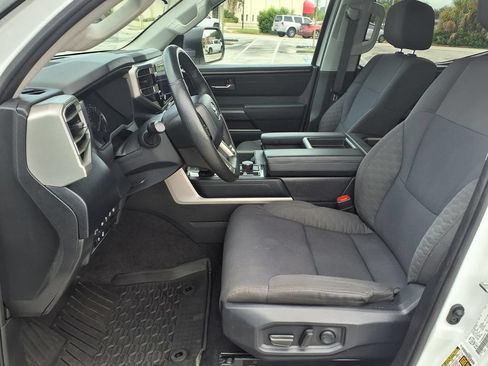 Used 2022 Toyota Tundra SR5 AWD/4WD image 23