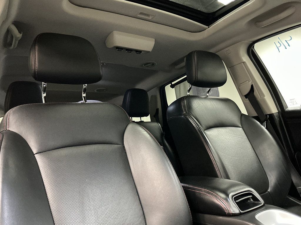 Used 2019 Dodge Journey GT w/ Nav & Sun Group AWD/4WD image 32