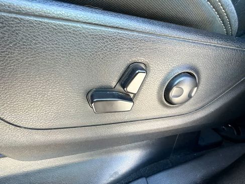 Used 2025 RAM 1500 Big Horn AWD/4WD image 17