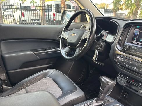 Used 2015 Chevrolet Colorado Z71 AWD/4WD image 11