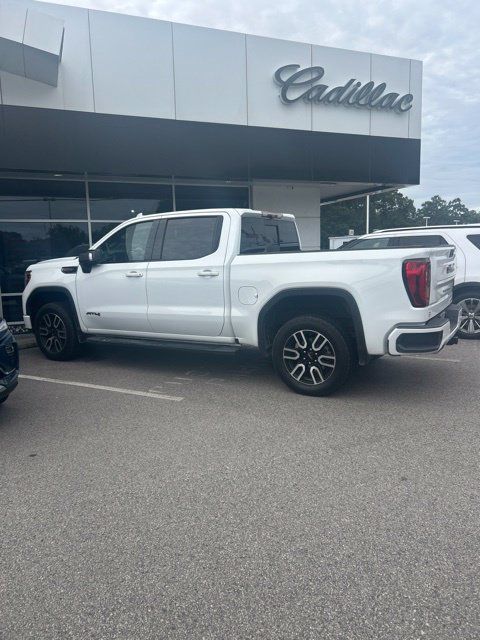 Used 2020 GMC Sierra 1500 AT4 w/ AT4 Premium Package AWD/4WD image 2