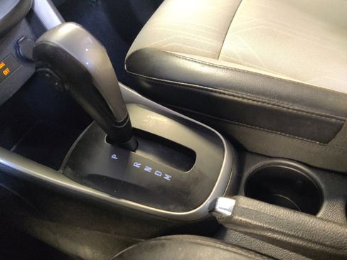 Used 2021 Chevrolet Trax LT FWD image 26