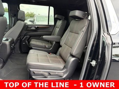 Certified 2025 Chevrolet Suburban High Country AWD/4WD image 15
