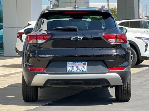Used 2023 Chevrolet TrailBlazer LT w/ Convenience Package FWD image 5