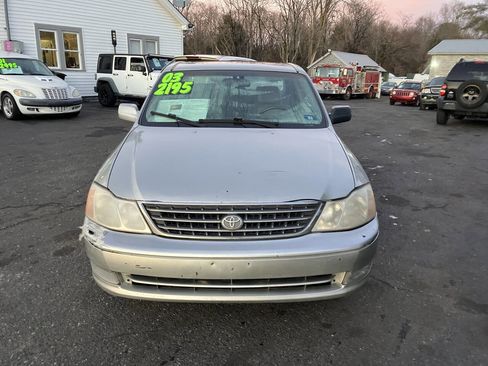 Used 2003 Toyota Avalon XLS image 3