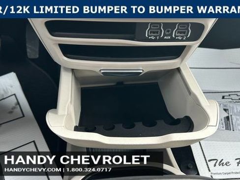 Used 2024 Chrysler Pacifica Touring-L image 33