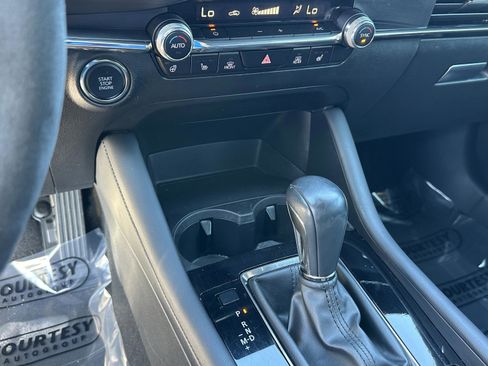 Used 2023 MAZDA MAZDA3 Hatchback w/ Appearance Package image 26