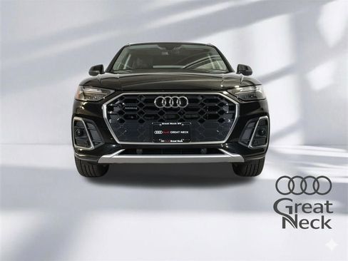 Used 2023 Audi Q5 e Premium w/ Convenience Package AWD/4WD image 24
