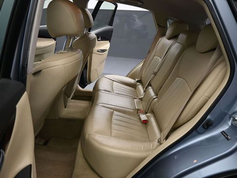 Used 2016 INFINITI QX50 Base w/ Premium Plus Package image 16