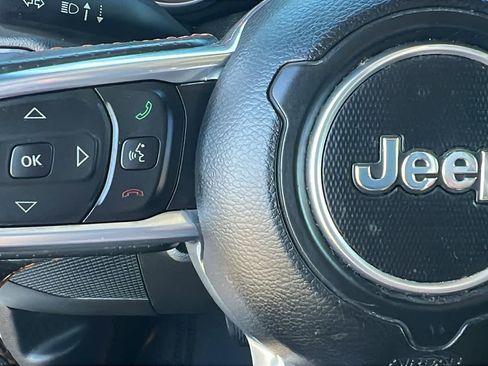 Used 2021 Jeep Gladiator Mojave image 19