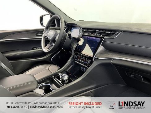 New 2025 Jeep Grand Cherokee L Limited w/ Luxury Tech Group II image 13