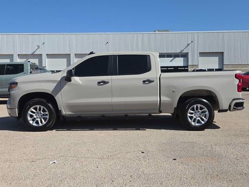 Used 2026 Chevrolet Silverado 1500 Custom RWD image 5