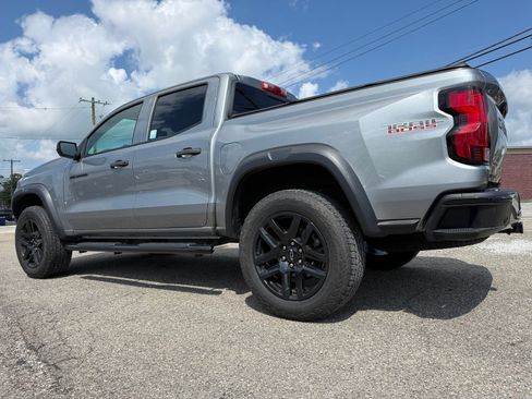 Used 2023 Chevrolet Colorado Trail Boss w/ Technology Package AWD/4WD image 4