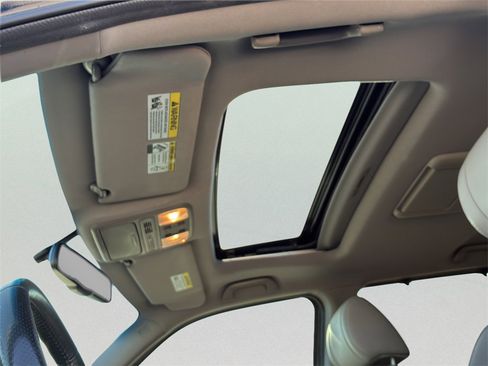 Used 2015 Honda Pilot Touring image 24