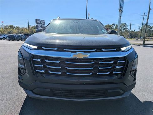 Used 2025 Chevrolet Equinox LT w/ Convenience Package II image 9