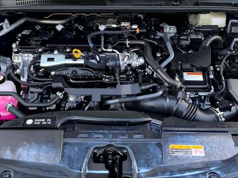 Certified 2024 Toyota Prius LE image 30