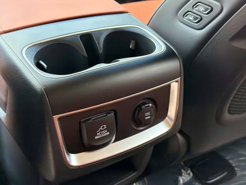 New 2026 Kia Carnival SX FWD image 12
