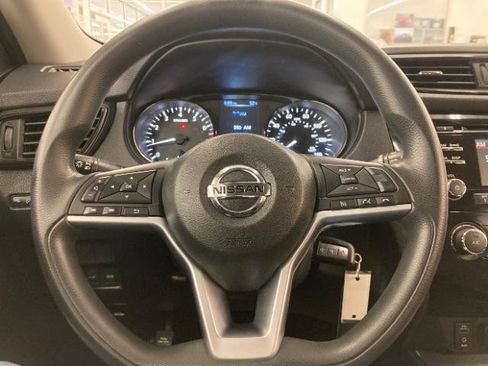 Used 2017 Nissan Rogue S AWD/4WD image 22