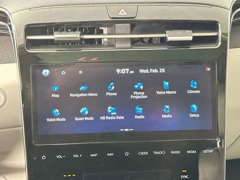 Used 2022 Hyundai Tucson Limited image 13